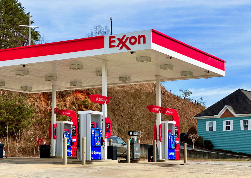 Trump says he’s ‘inclined’ to keep Exxon Mobil out of Venezuela ExxonMobil Station